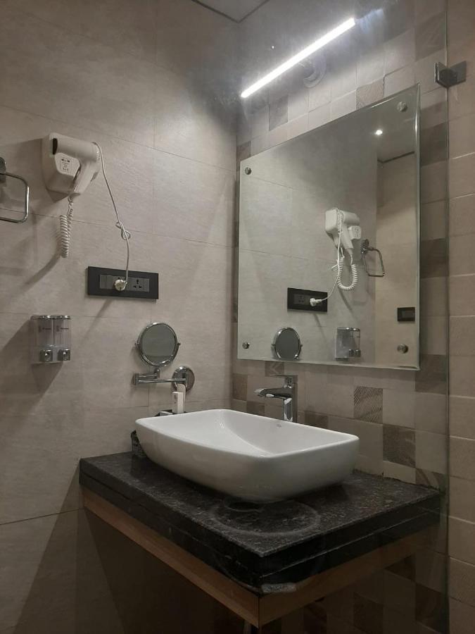 Park Avenue And Resorts Sikar ภายนอก รูปภาพ