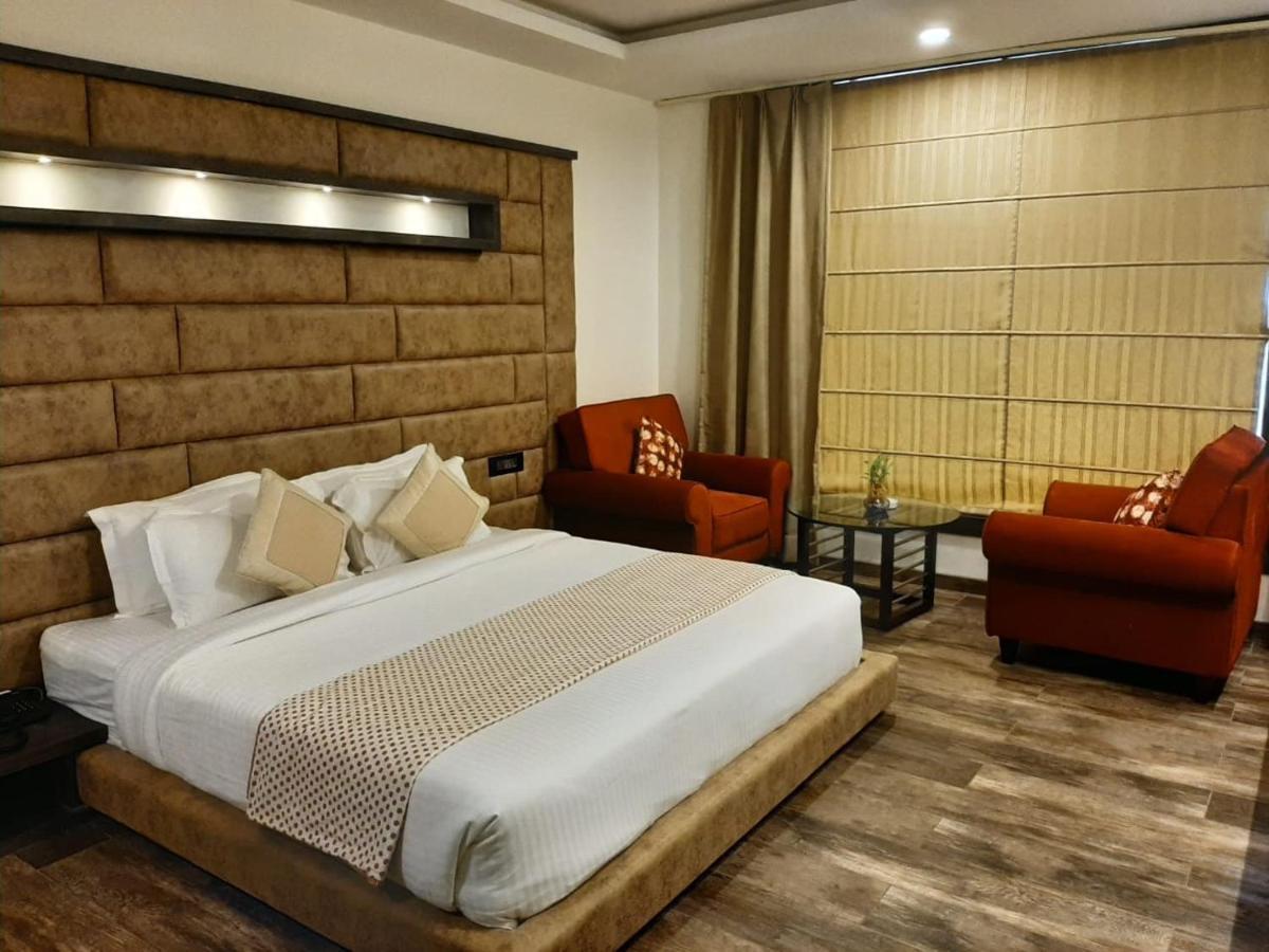 Park Avenue And Resorts Sikar ภายนอก รูปภาพ