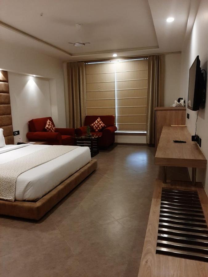 Park Avenue And Resorts Sikar ภายนอก รูปภาพ